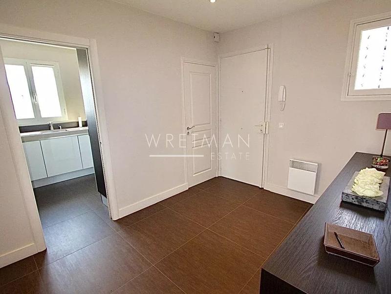 Appartement - 98 m² - 4 pièces