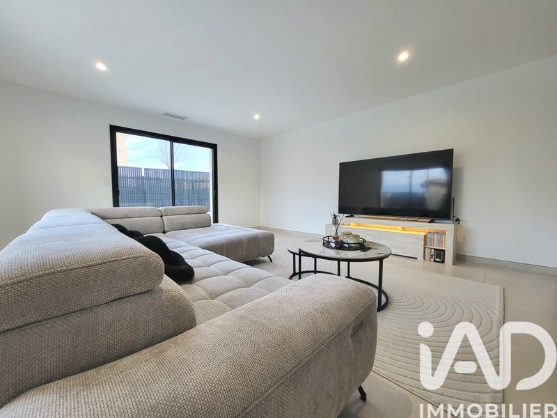 Maison - 95 m² - 4 pièces