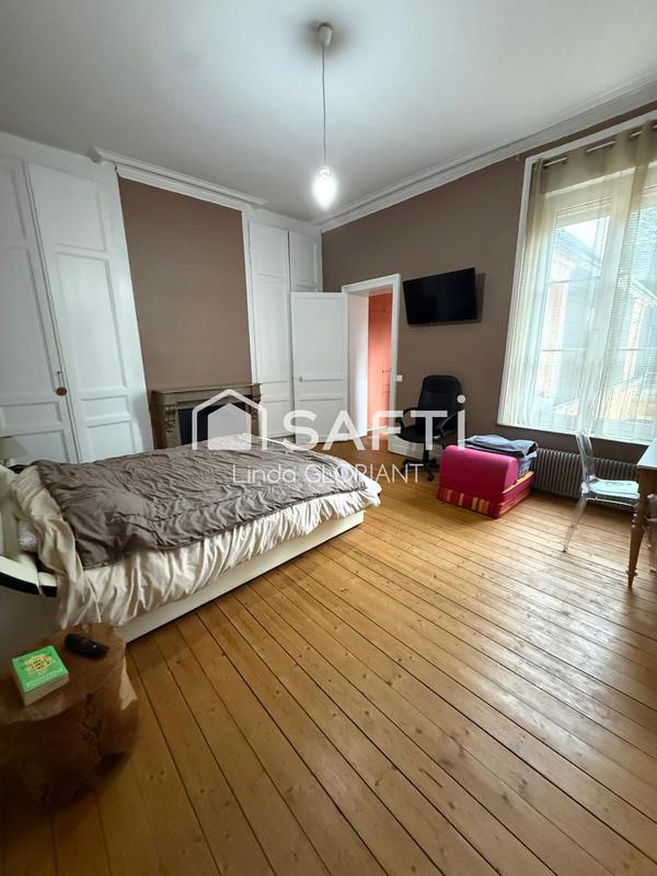 Maison de maîtres - 273 m² - 15 pièces