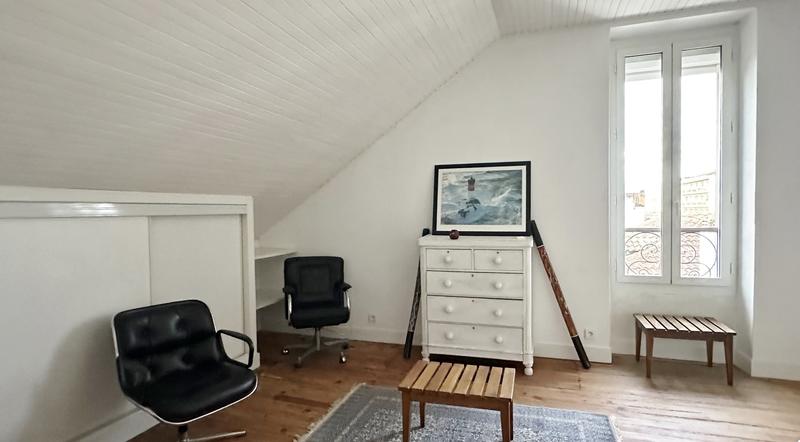 Maison bourgeoise - 202 m² - 8 pièces