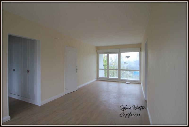 Appartement - 84 m² - 5 pièces