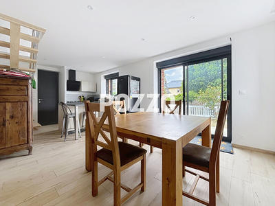 Maison - 97 m² - 5 pièces