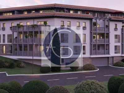 Appartement - 94 m² - 4 pièces