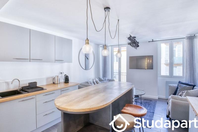 Chambre - 11 m² - 1 pièce