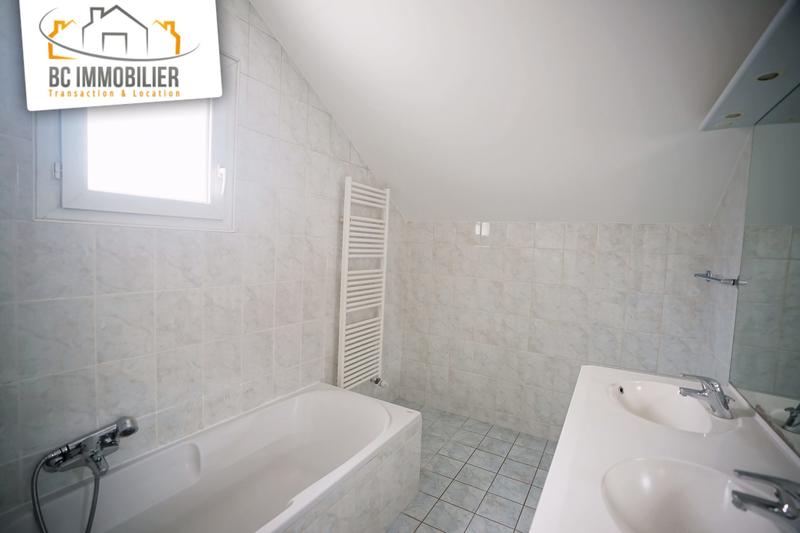 Maison - 111 m² - 5 pièces