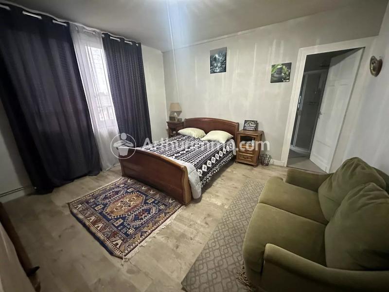 Maison - 170 m² - 8 pièces