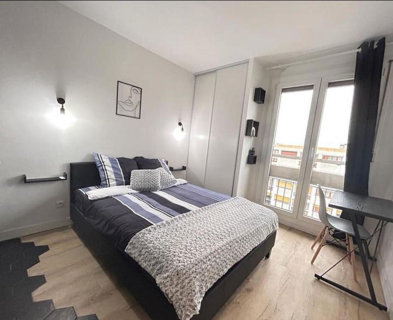 Appartement - 92 m² - 5 pièces