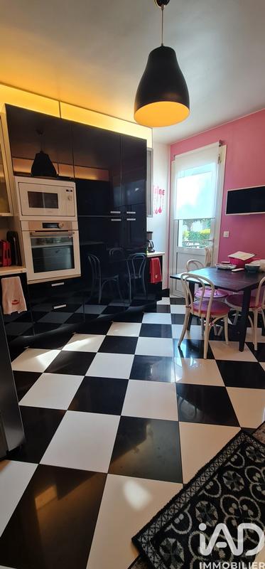 Maison - 212 m² - 5 pièces