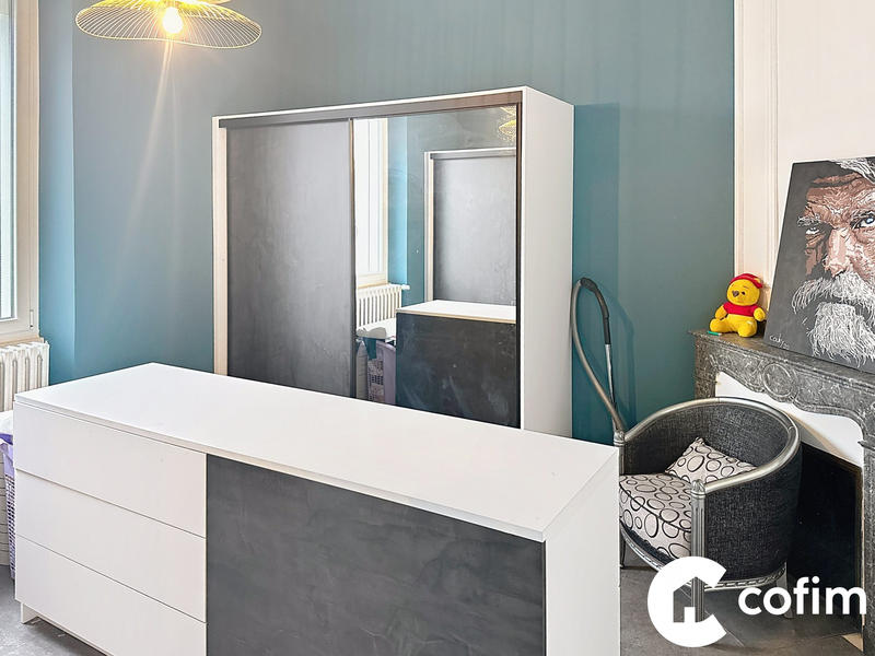 Maison - 210 m² - 8 pièces