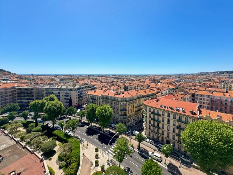 Appartement - 242 m² - 4 pièces