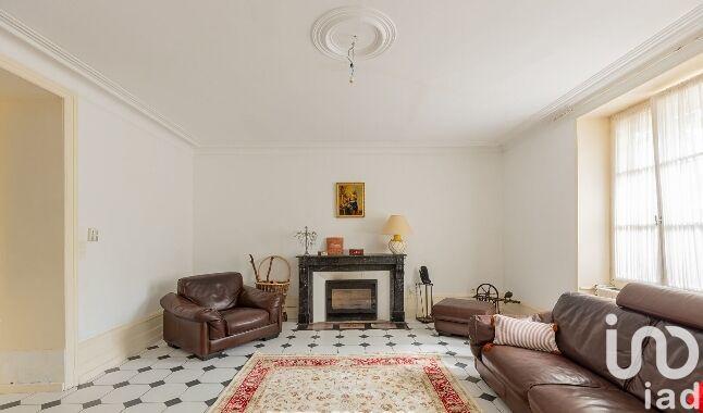 Maison de village - 362 m² - 10 pièces