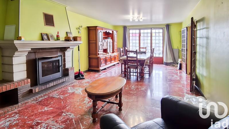 Maison - 181 m² - 7 pièces