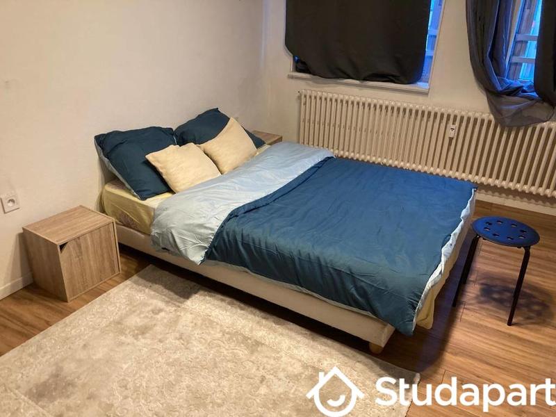 Chambre - 12 m² - 1 pièce