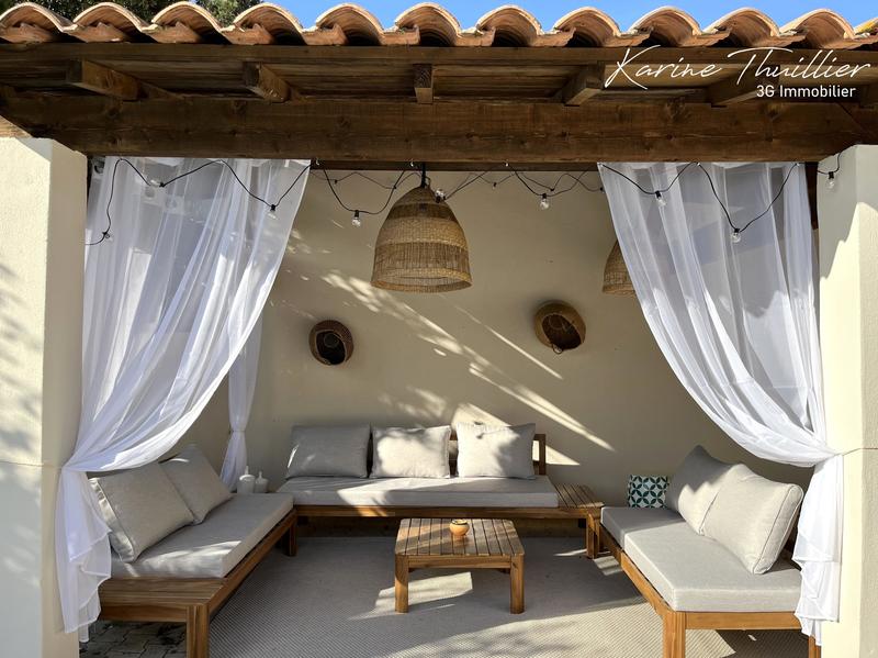 Maison en pierre - 247 m² - 7 pièces