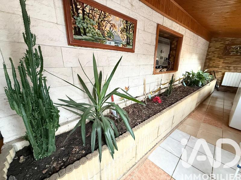 Maison - 227 m² - 9 pièces