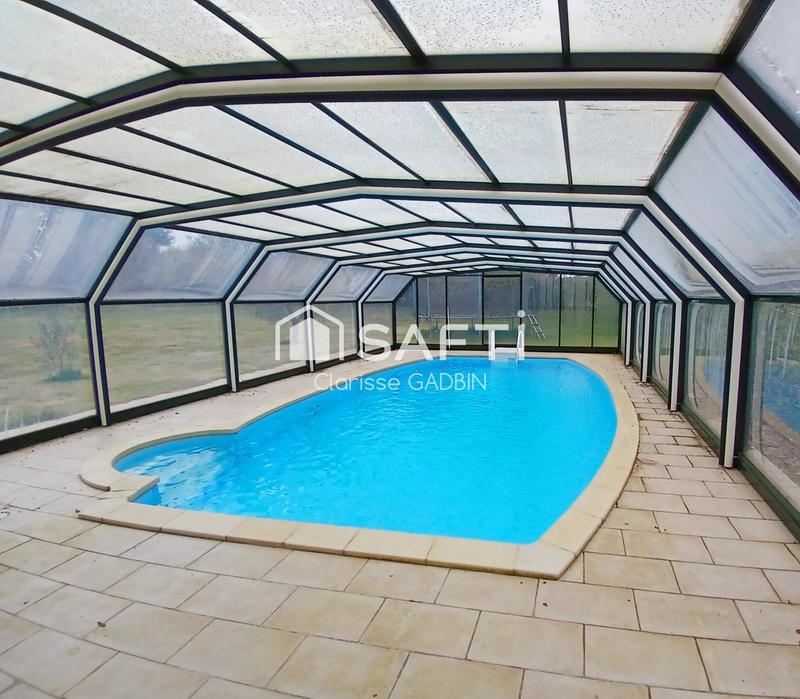 Propriété - 585 m² - 18 pièces