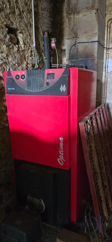 Maison ancienne - 227 m² - 8 pièces