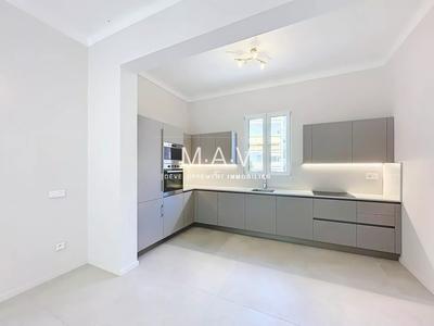 Maison de ville - 136 m² - 7 pièces