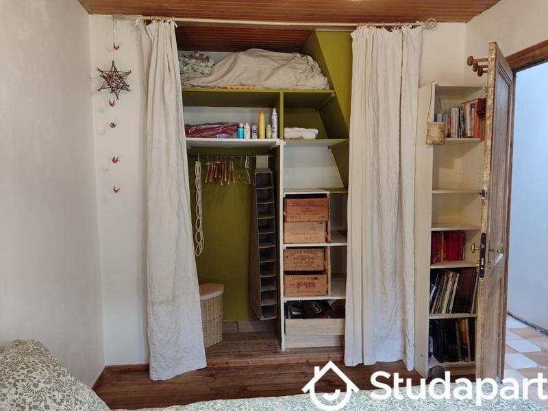 Chambre - 11 m² - 1 pièce