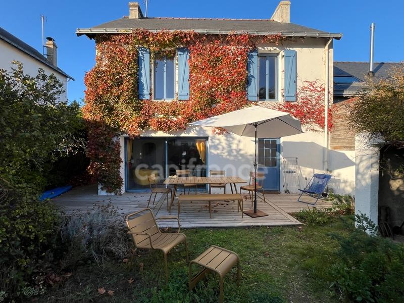 Maison - 140 m² - 5 pièces