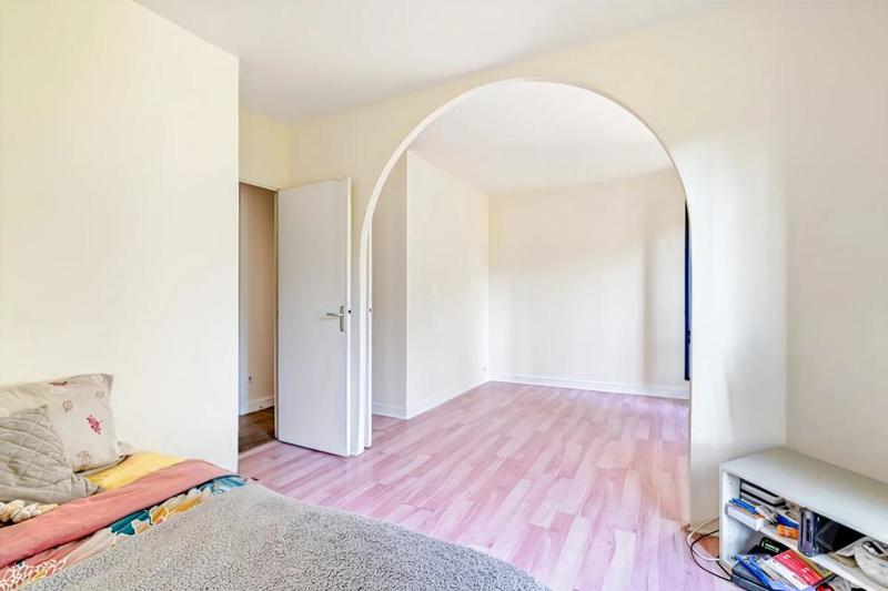 Appartement - 104 m² - 6 pièces