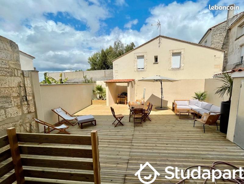 Chambre - 241 m² - 1 pièce