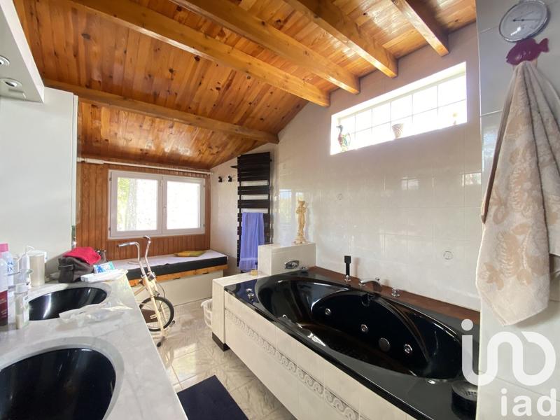 Maison - 174 m² - 8 pièces