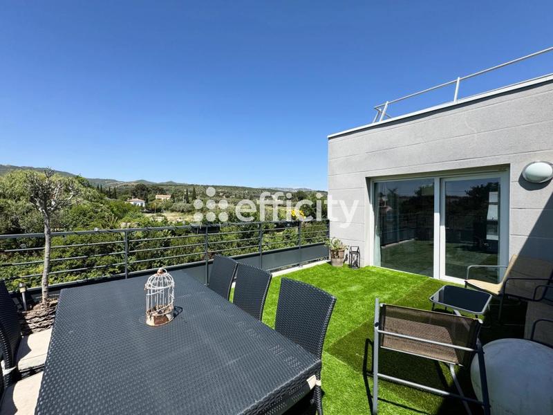 Appartement - 79 m² - 3 pièces