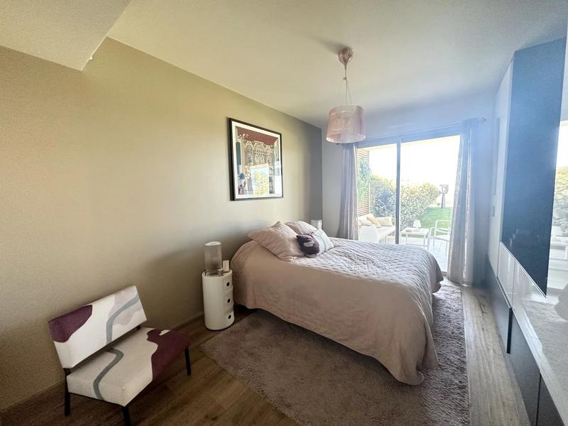 Appartement - 90 m² - 4 pièces