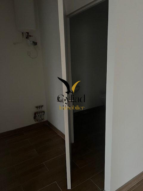 Local commercial - 75 m² - 3 pièces