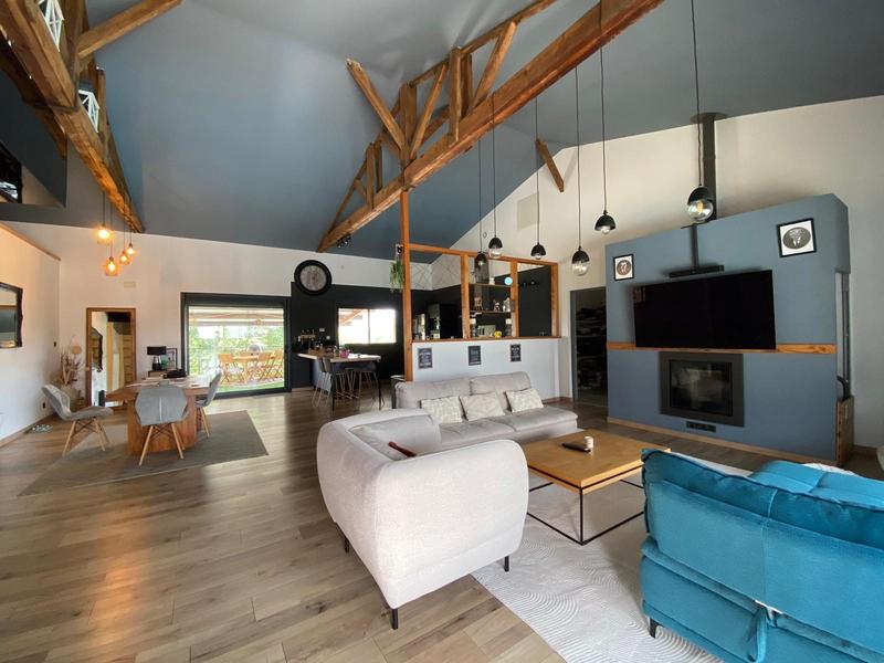 Maison contemporaine - 240 m² - 9 pièces