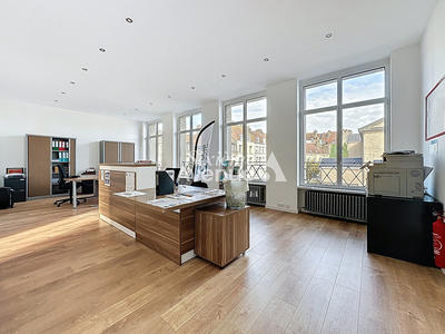 Local commercial - 111 m²