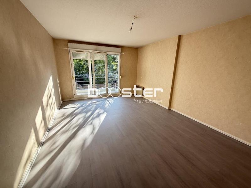 Appartement ancien - 65 m² - 3 pièces