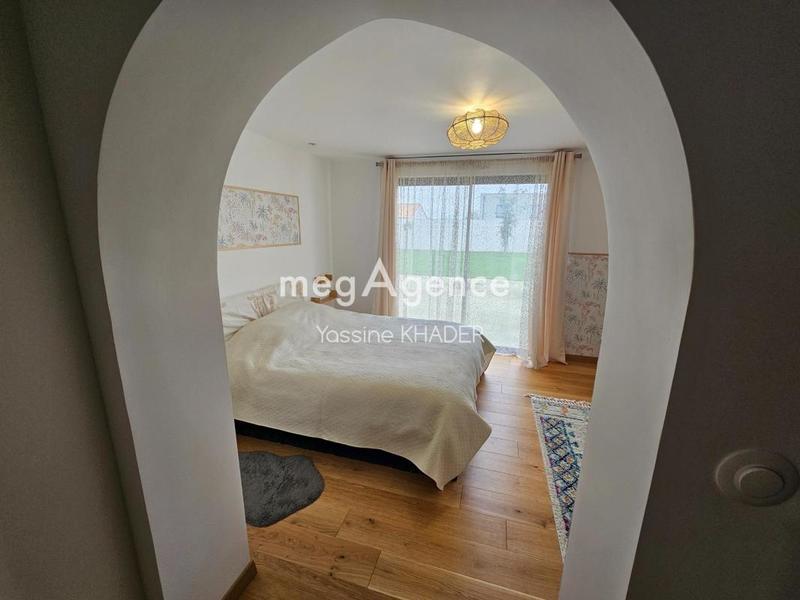 Maison traditionnelle - 185 m² - 6 pièces