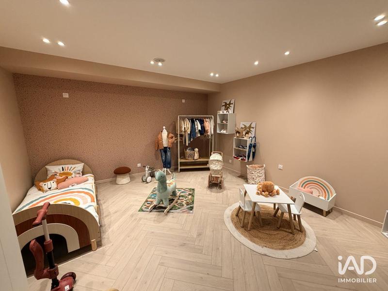 Local commercial - 297 m²