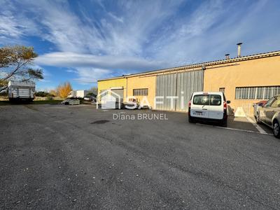 Local commercial - 860 m² - 7 pièces