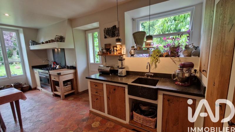 Maison - 217 m² - 7 pièces