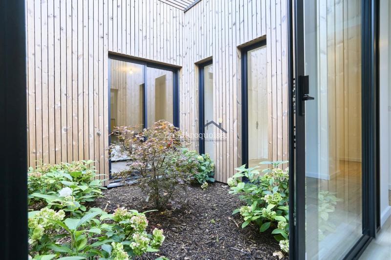 Maison - 226 m² - 6 pièces