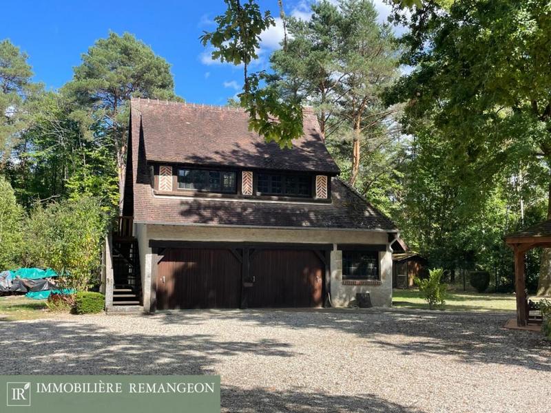 Propriété - 207 m² - 8 pièces