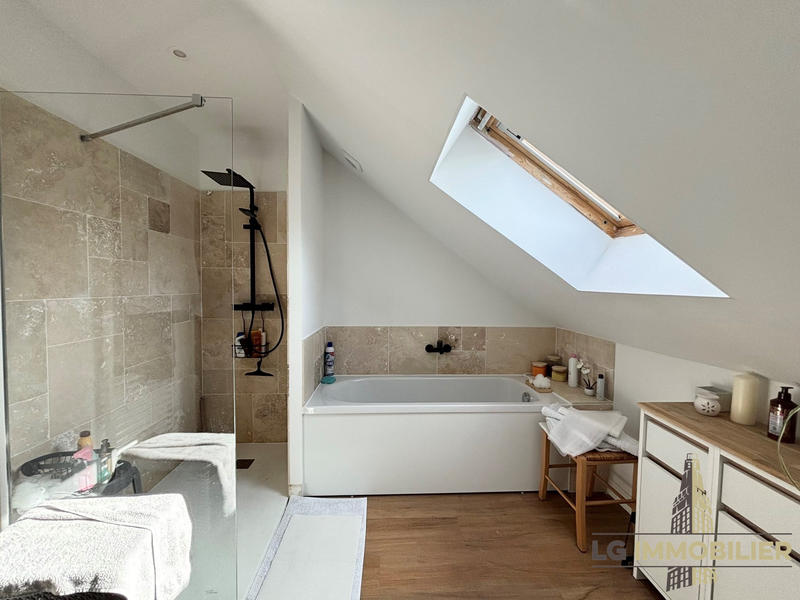 Maison - 106 m² - 4 pièces