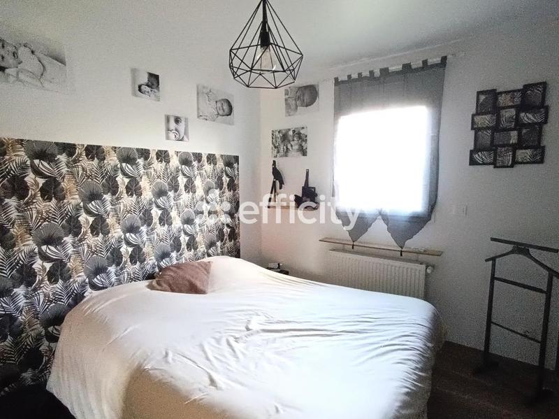 Maison - 95 m² - 5 pièces