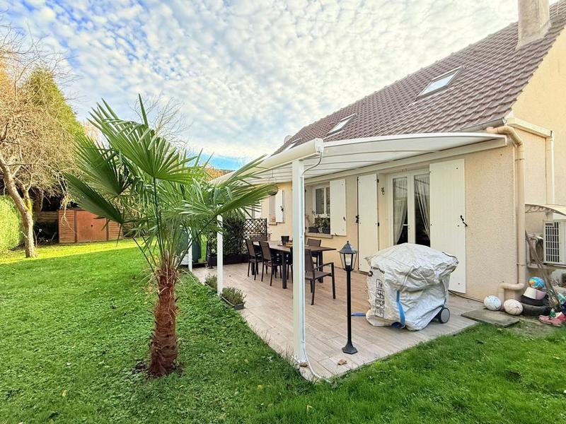 Maison - 112 m² - 6 pièces