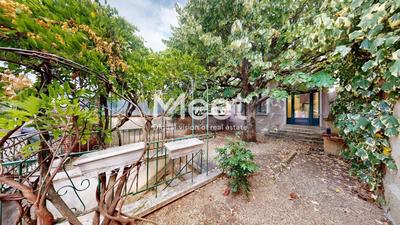 Maison de maîtres - 230 m² - 8 pièces