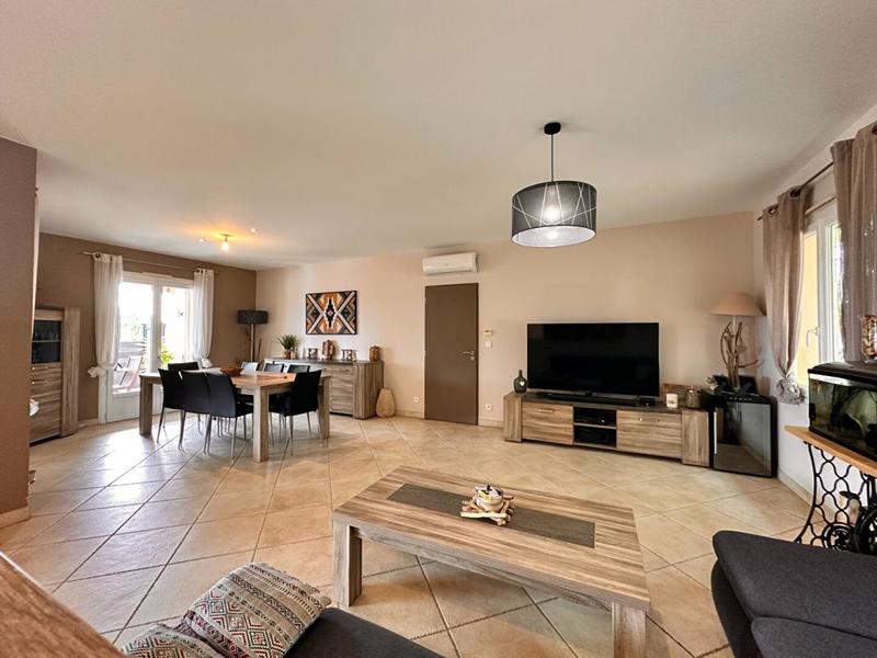 Maison - 127 m² - 5 pièces