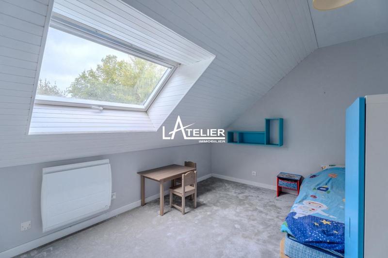 Maison - 230 m² - 11 pièces