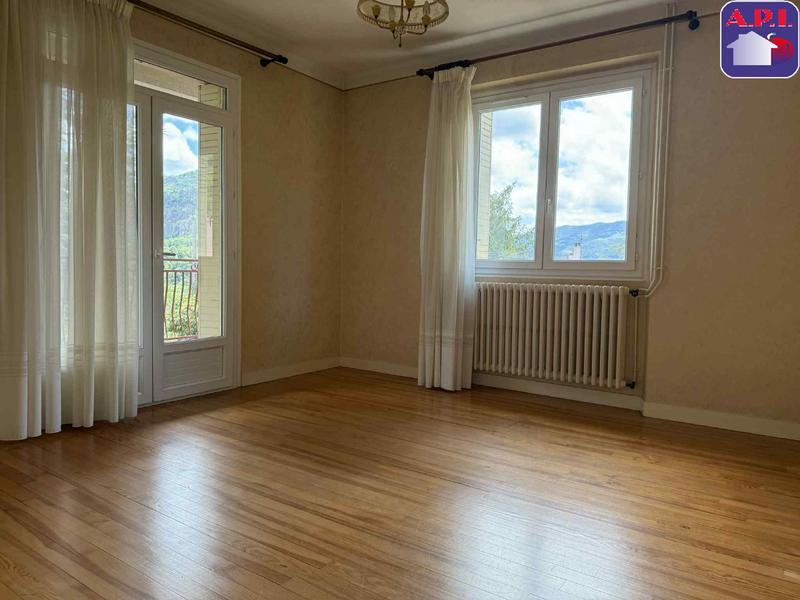 Maison - 151 m² - 7 pièces