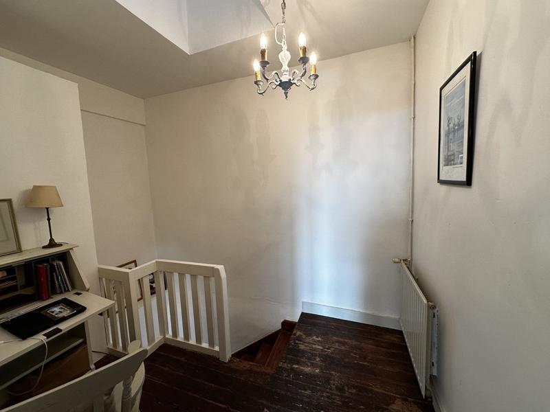 Maison traditionnelle - 178 m² - 6 pièces