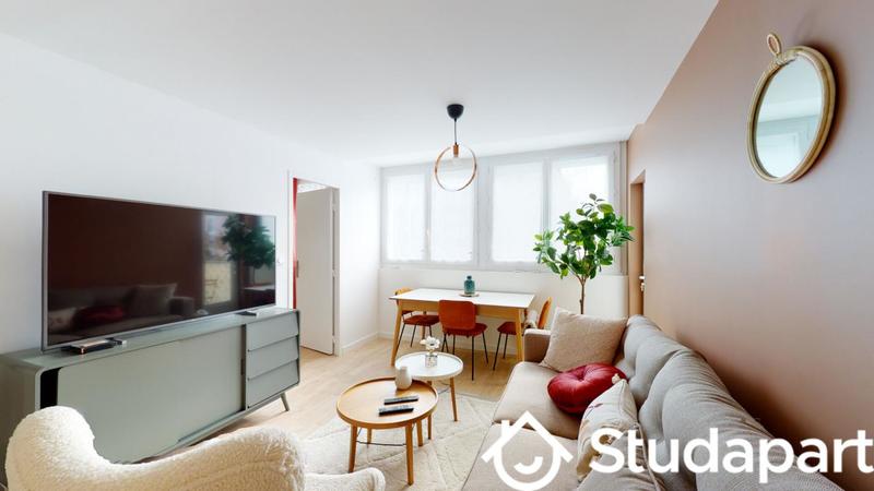 Chambre - 11 m² - 1 pièce