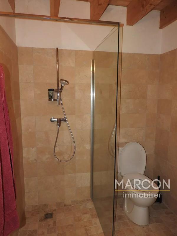 Maison de village - 513 m² - 7 pièces