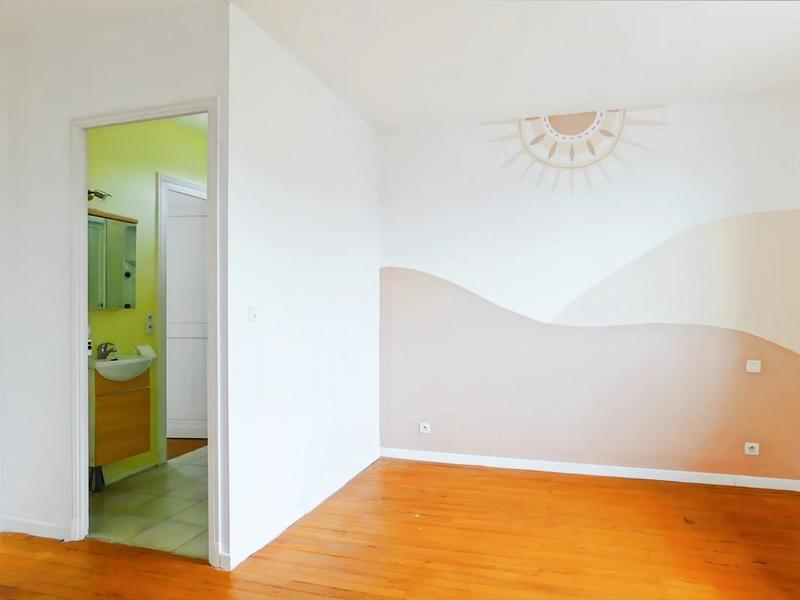 Maison - 210 m² - 8 pièces